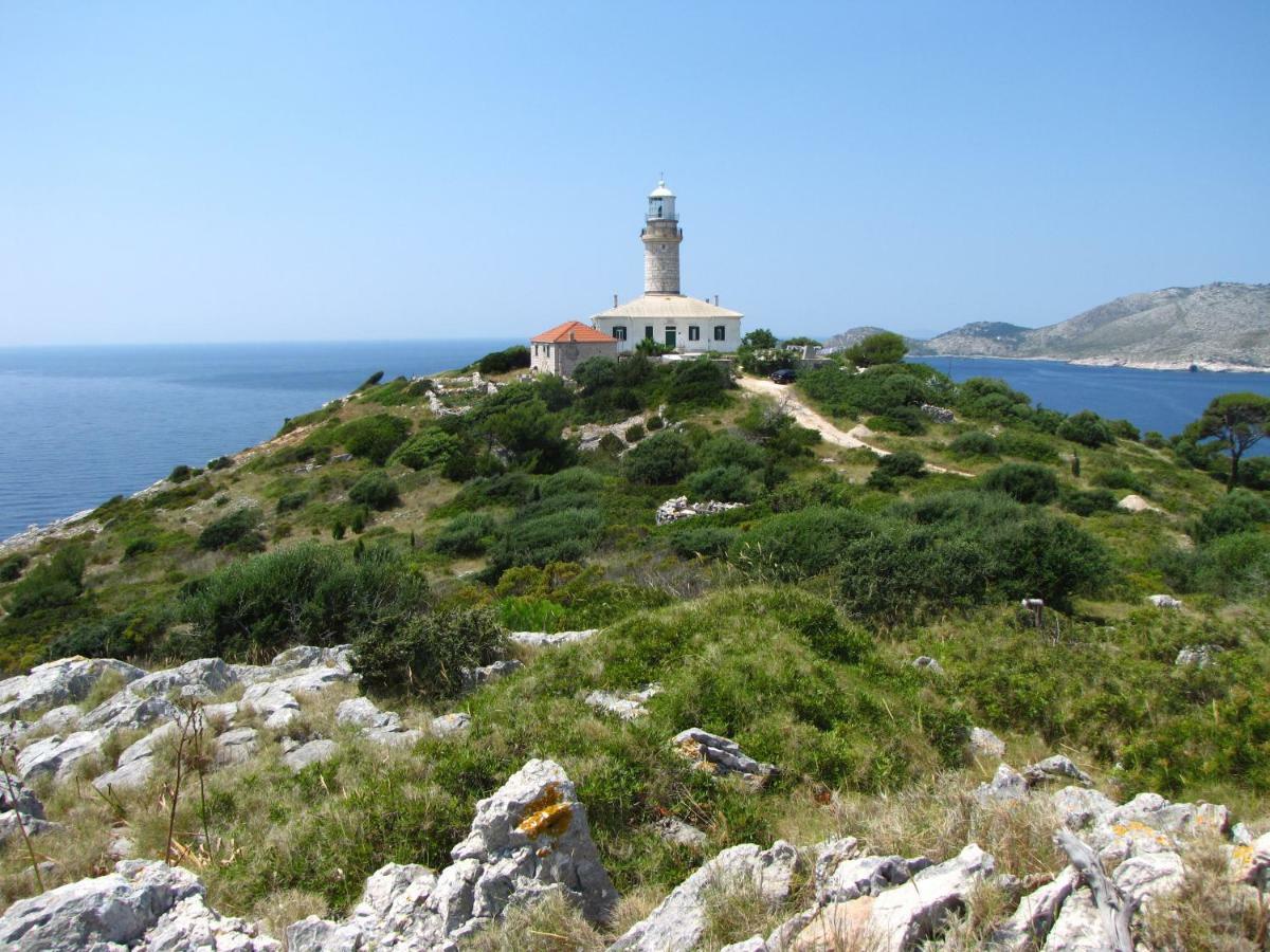 Apartments Luza Lastovo Bagian luar foto